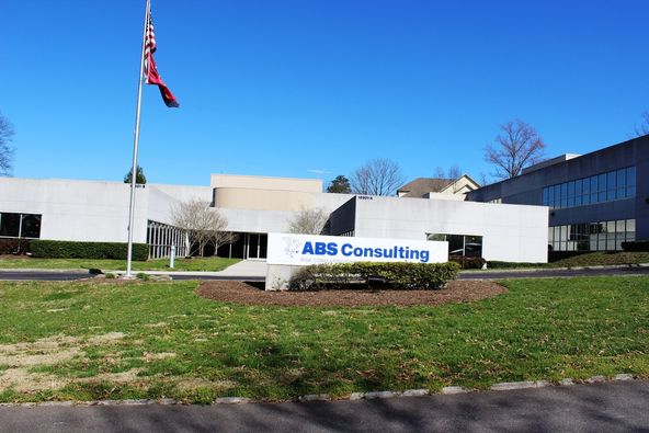 10301 Technology Drive, Knoxville, TN 37932